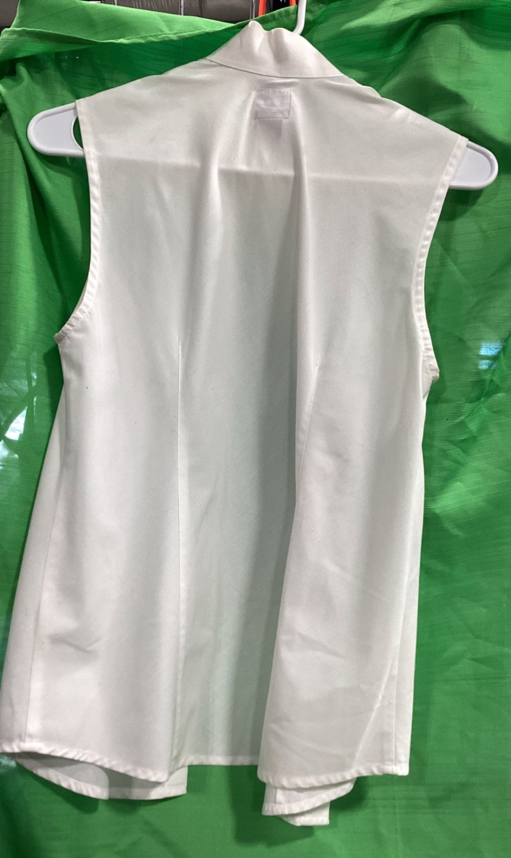 English Show Shirt – White, Small | Used