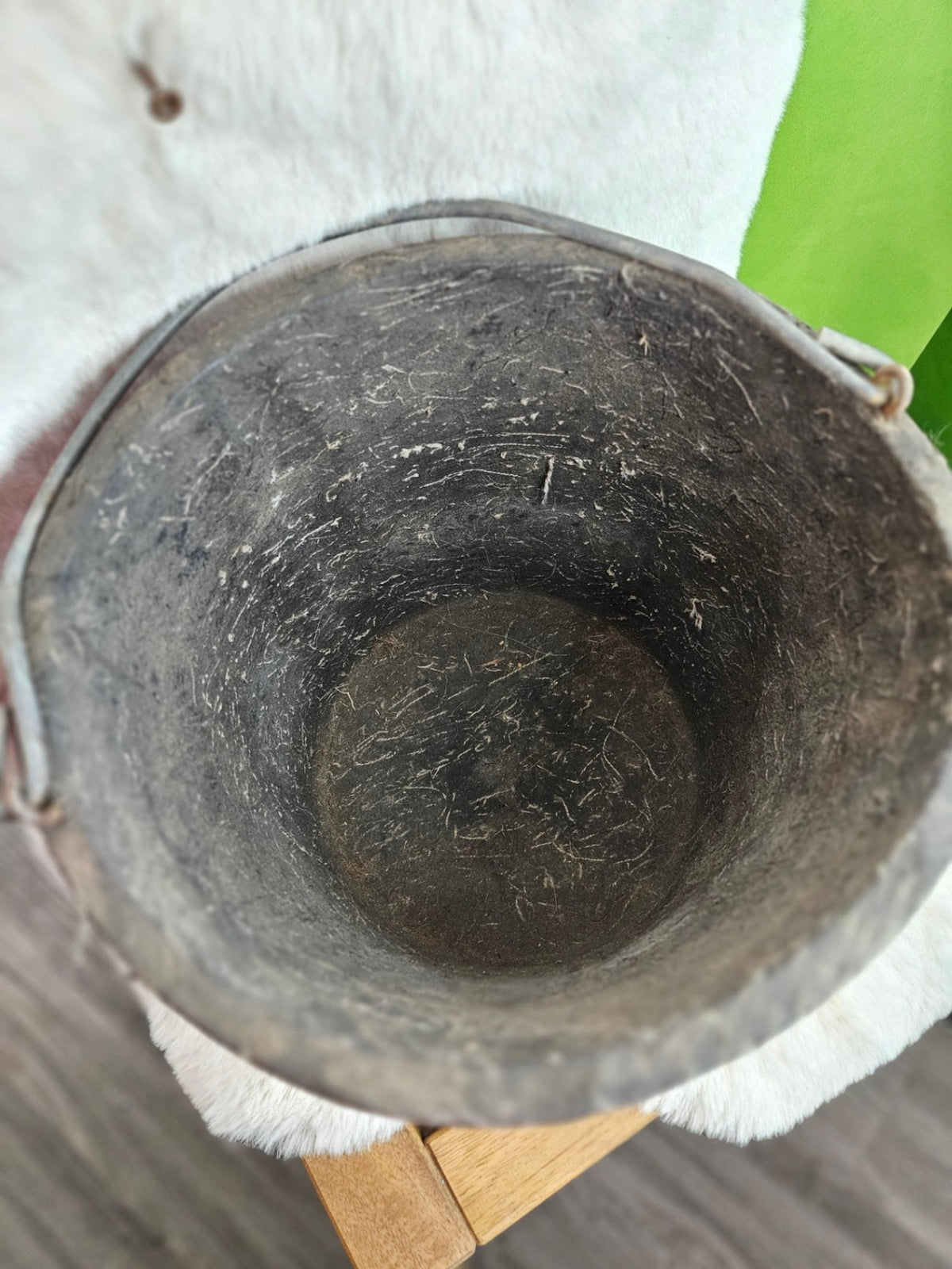 Bucket – Black | Used