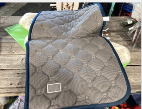 English Saddle Pad – Equestrian Stockholm Dressage, White, Full | Used