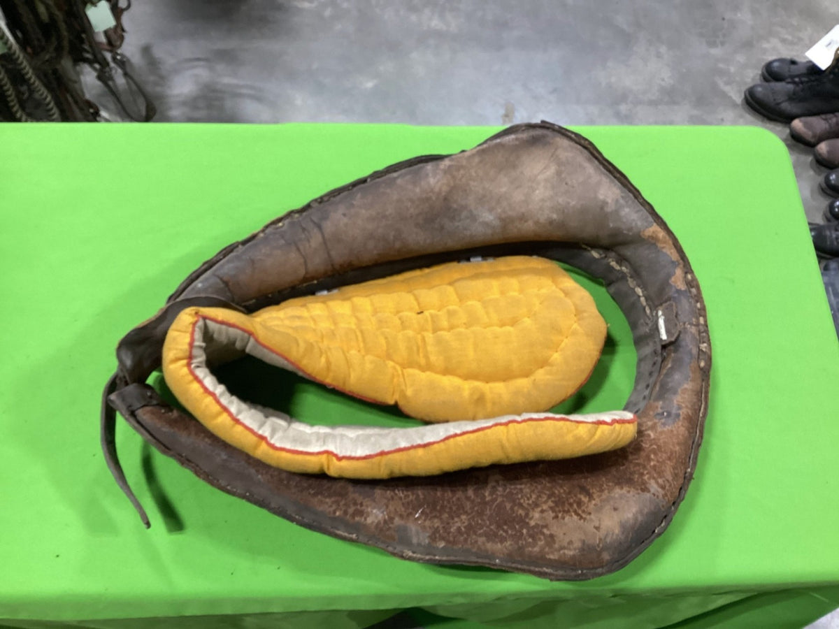 Draft Horse Collar – Vintage with Blanket (2 Available, Decorative) | Used