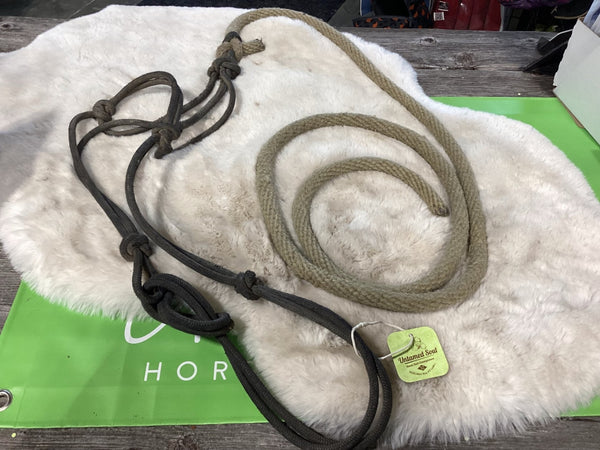 Halter – Rope, Black with White Lead (B) | Used