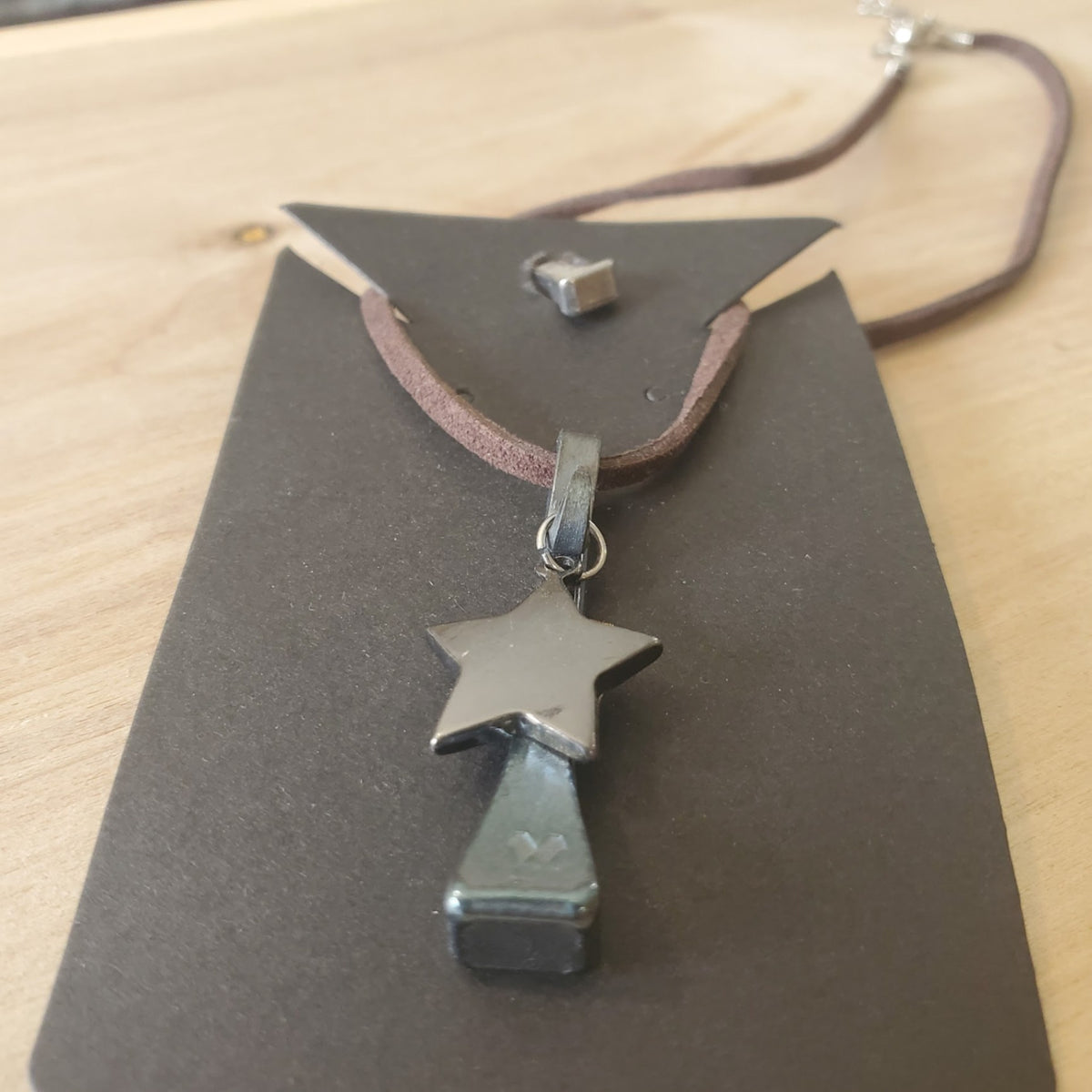 Pendant – Horseshoe Nail & Star Charm | New