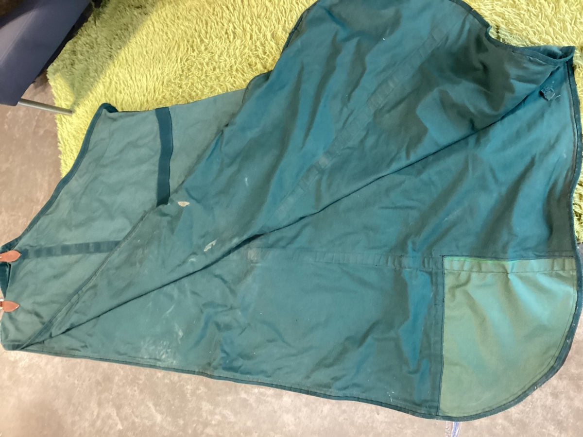 Stable Sheet – Green, 75" | Used