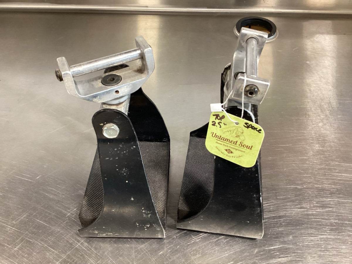 Western Stirrups – Endurance, Swivel & Lock | Used