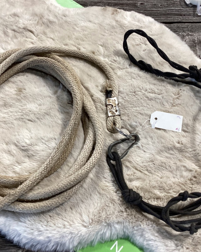 Halter – Rope, Black with White Lead (A) | Used