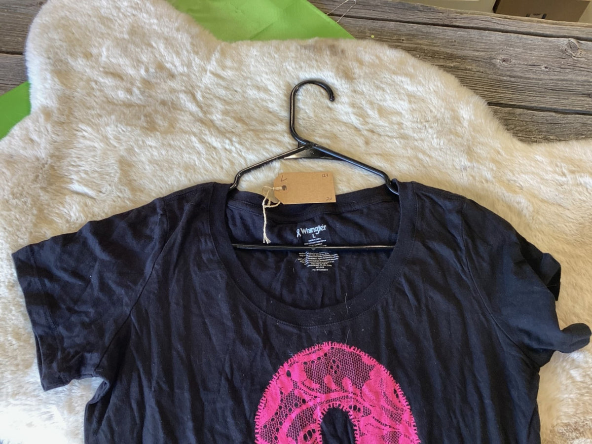 T-Shirt – Wrangler, Large | Used