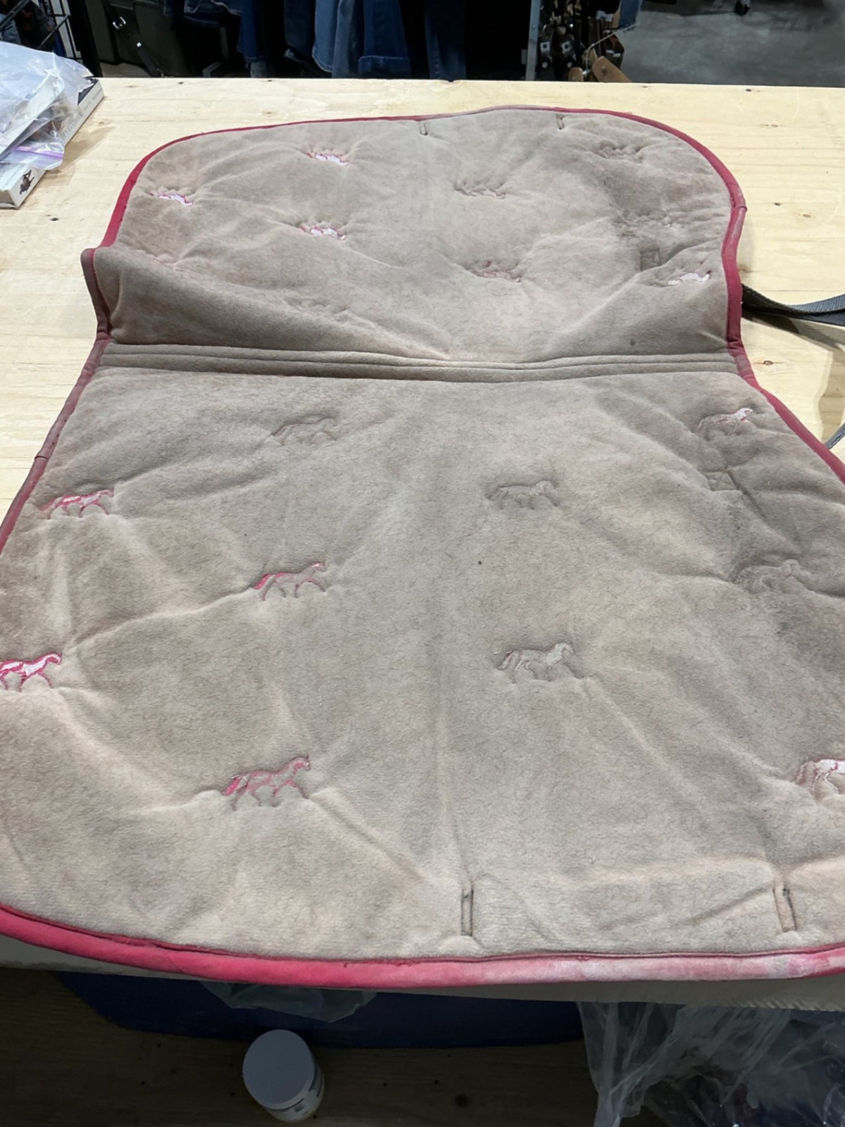 English Saddle Pad – Grey/Pink | Used