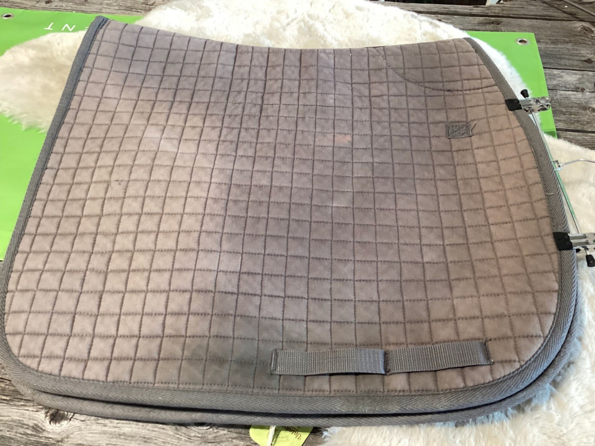 English Saddle Pad – Back on Track, Grey (Faded) | Used