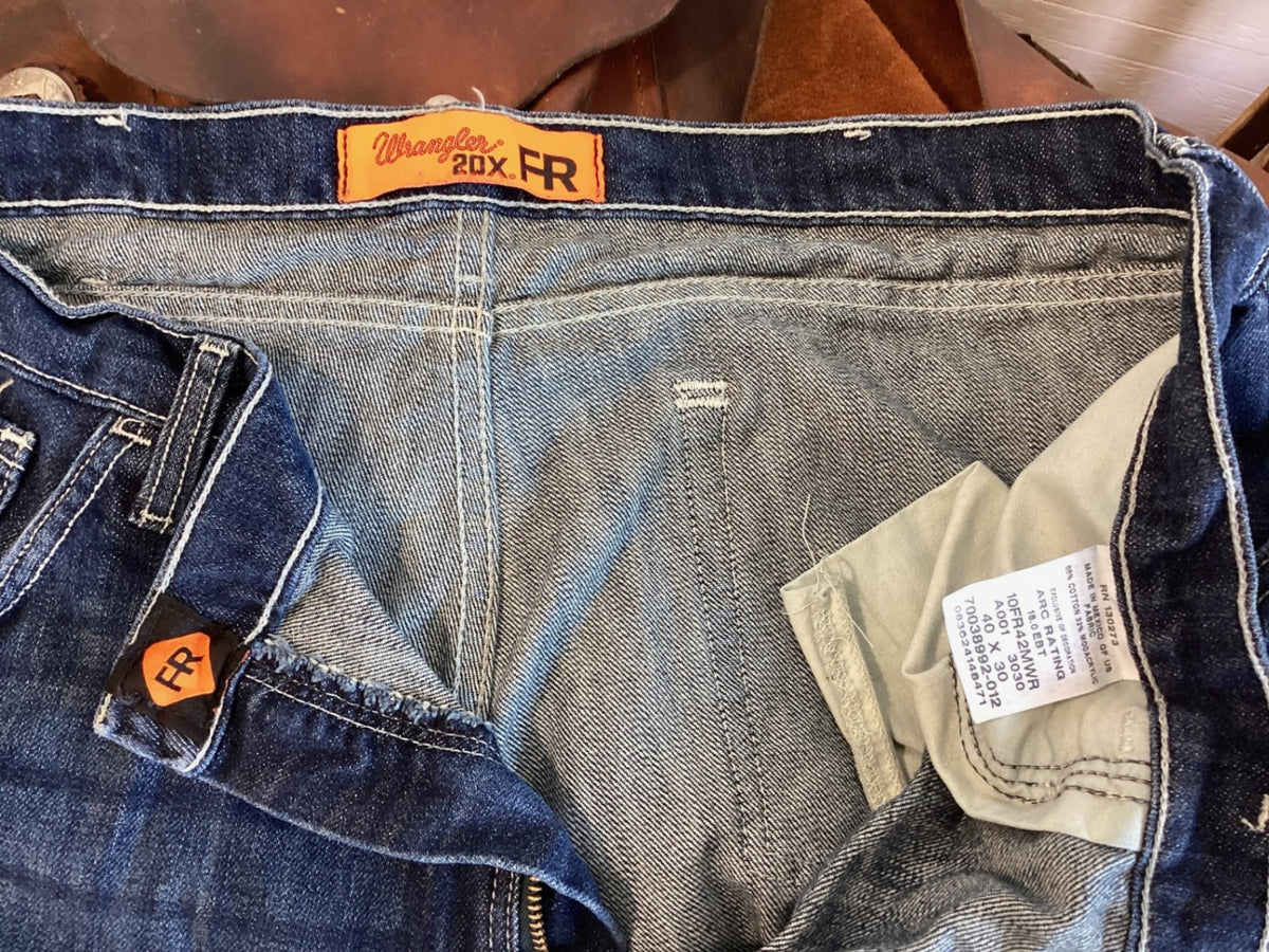 Jeans – Wrangler 20X FR, 40 x 30 | Used