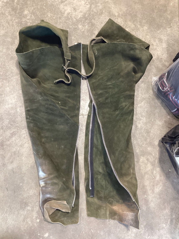 Western Show Chaps – Green, Medium | Used
