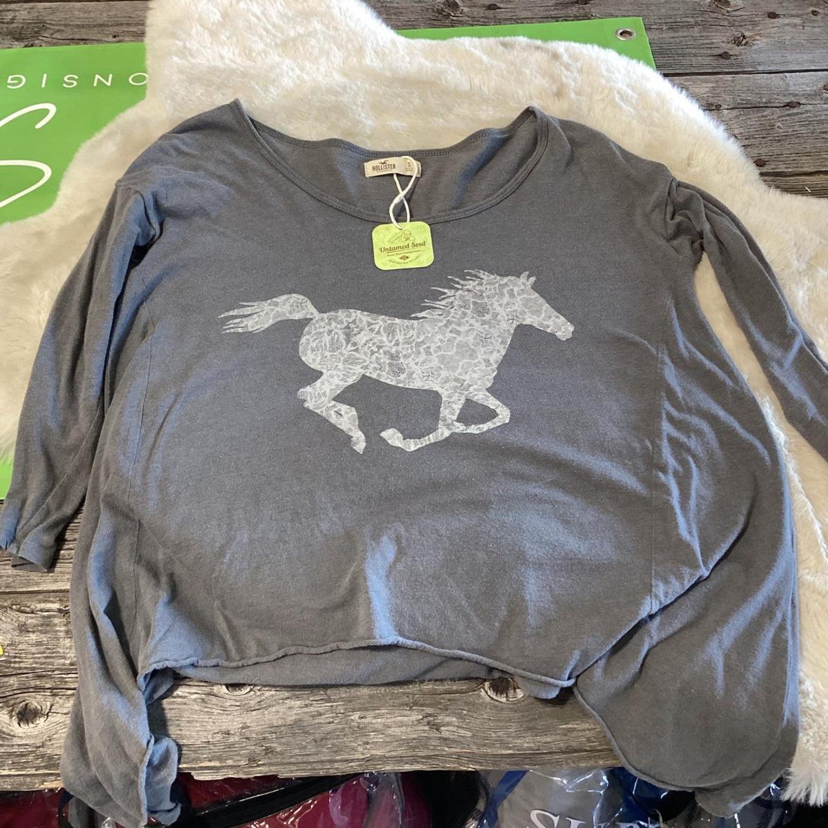 Shirt – Hollister Long Sleeve, Small | Used
