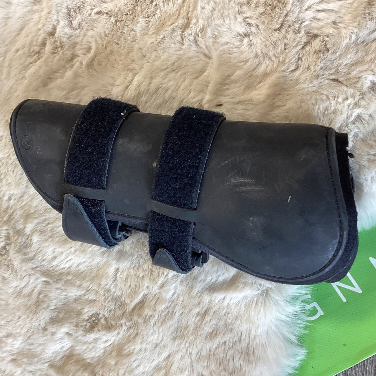 Tendon Boots – Shedrow Open Front, Size 2 (Cracked Plastic) | New