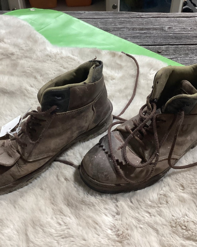 Paddock Boots – Ariat, Size 6 (Est., Well Loved) | Used