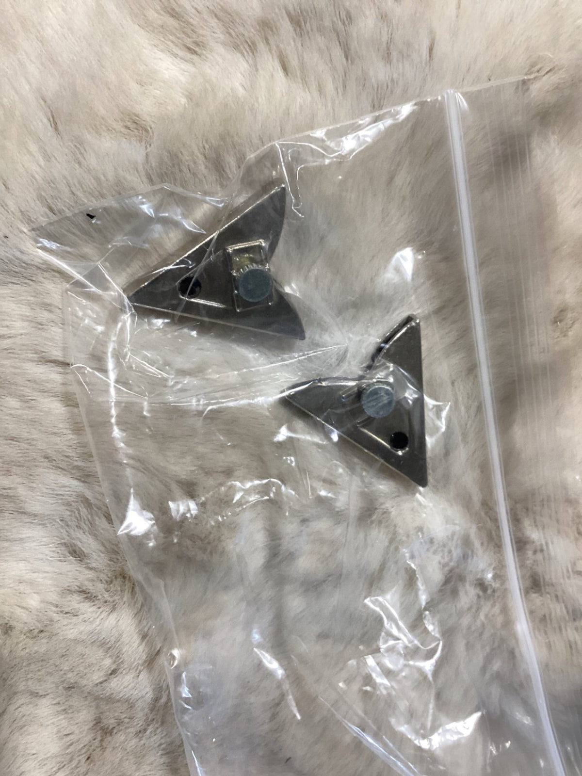Collar Clips – Plated | Used