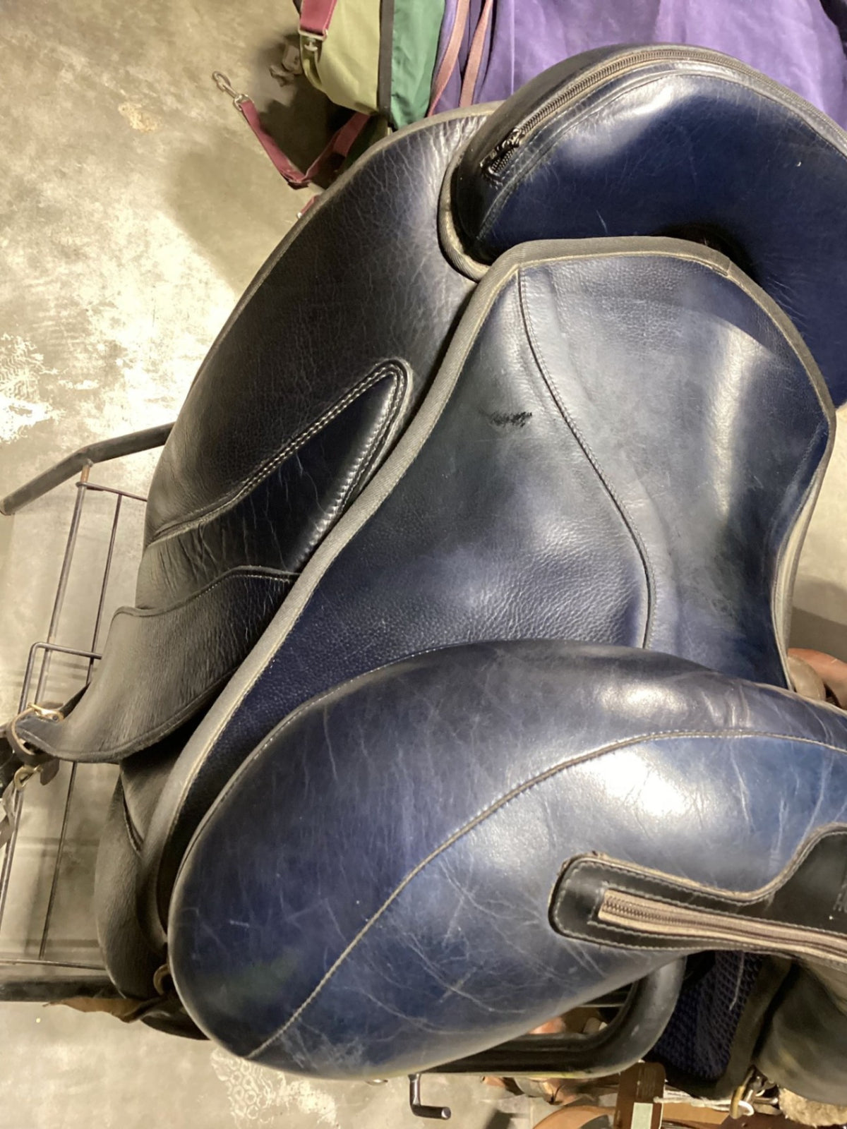 Treeless Saddle – Torsion, Blue S14" G6" with Girth | Used