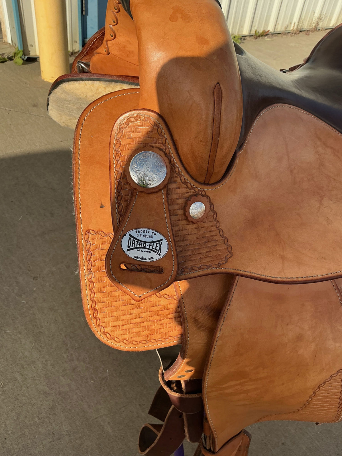 Western Saddle S16" Ortho Flex 