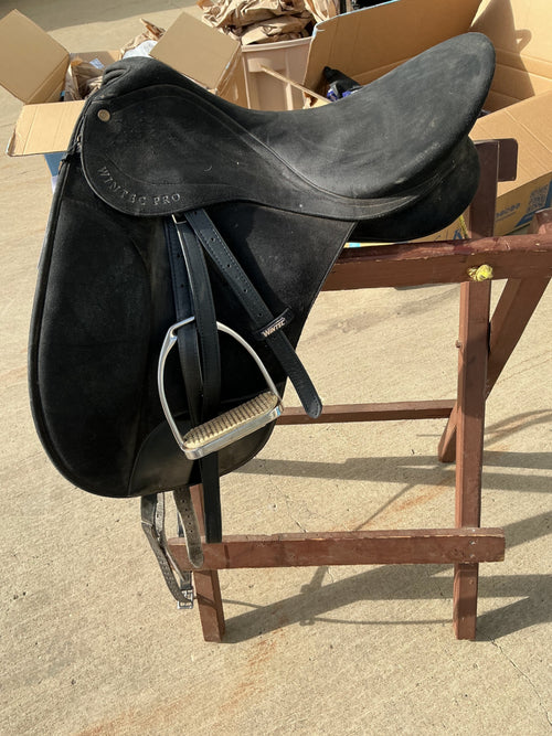 English Saddle – Dressage, Wintec Pro, S17.5" G4.5" | Used, Good