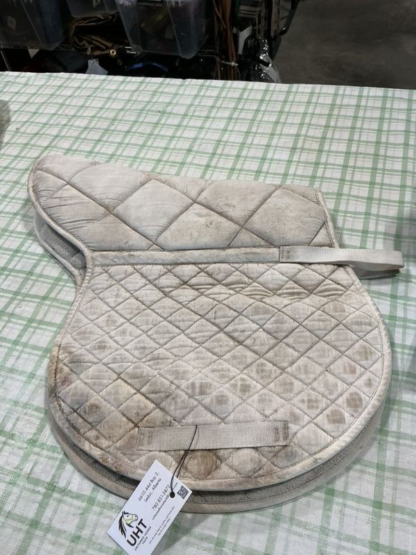 English 1/2 Saddle Pad – White, 19.5" x 20" | Used, Good