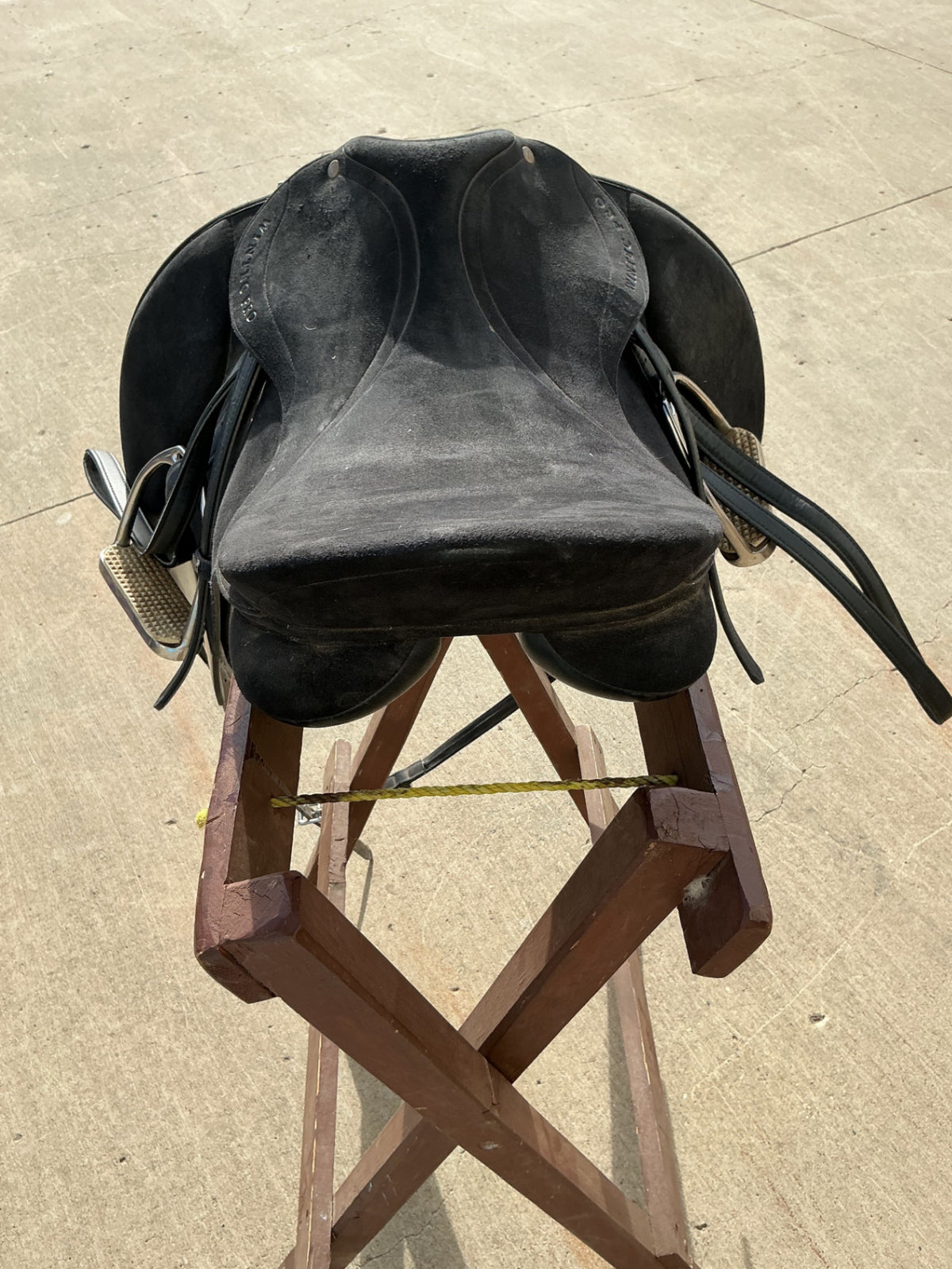 english dressage saddle 