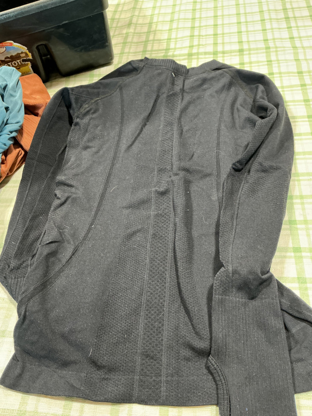 long sleeve black shirt 
