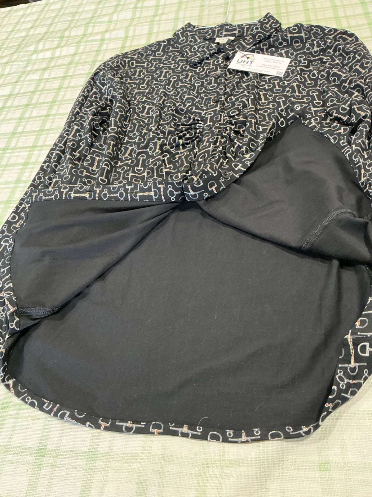 buton up shirt black large 