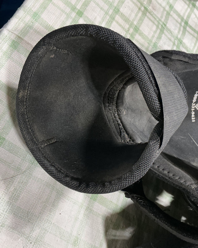 splint boots with bell boots attached guessing medium to large 