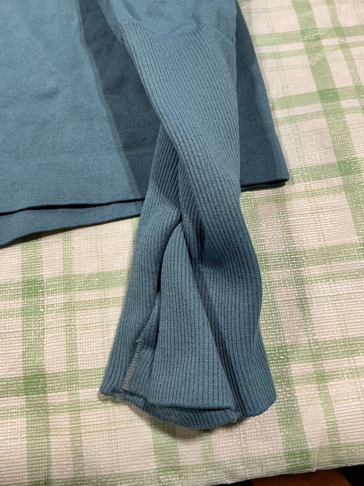 long sleeve shirt 6"