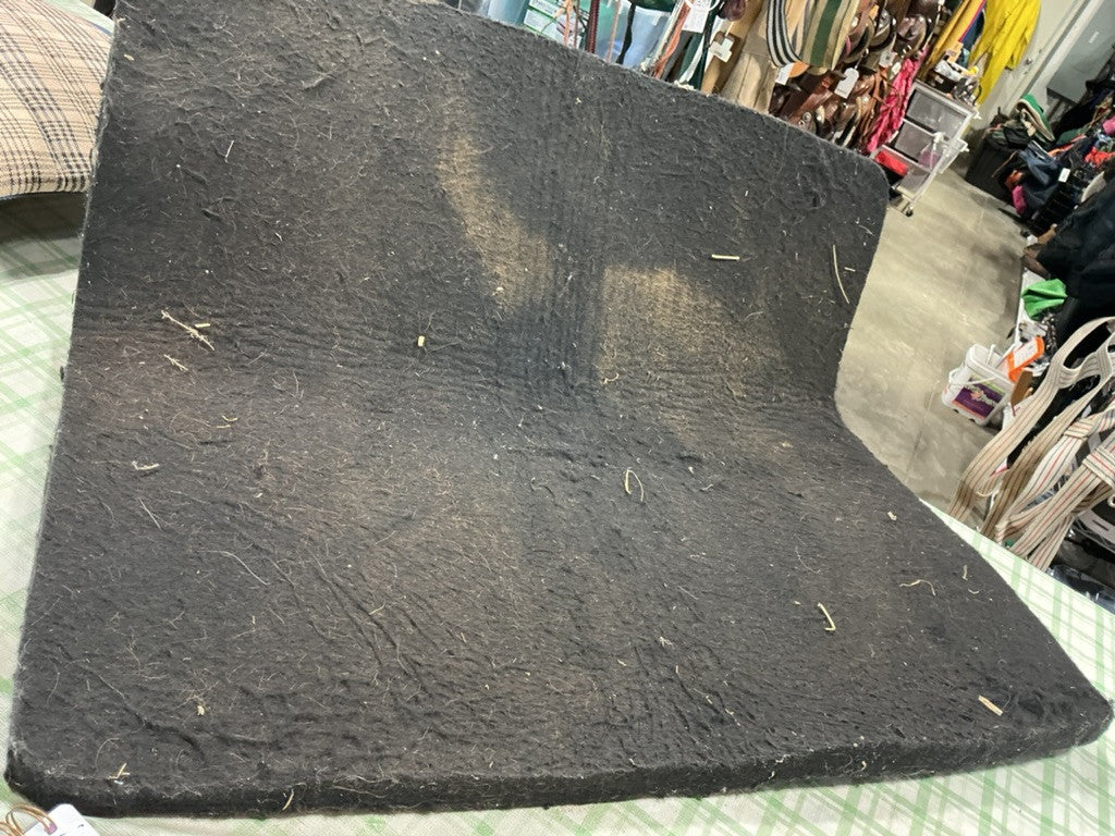 western saddle pad black felt32x14"