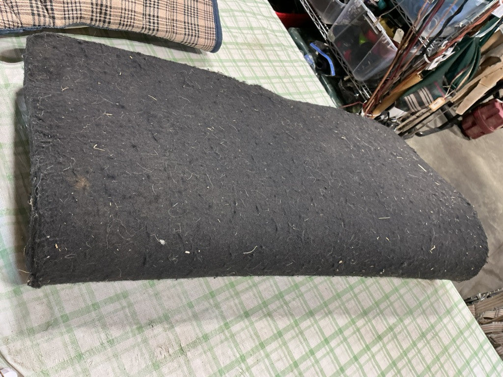 western saddle pad black felt32x14"