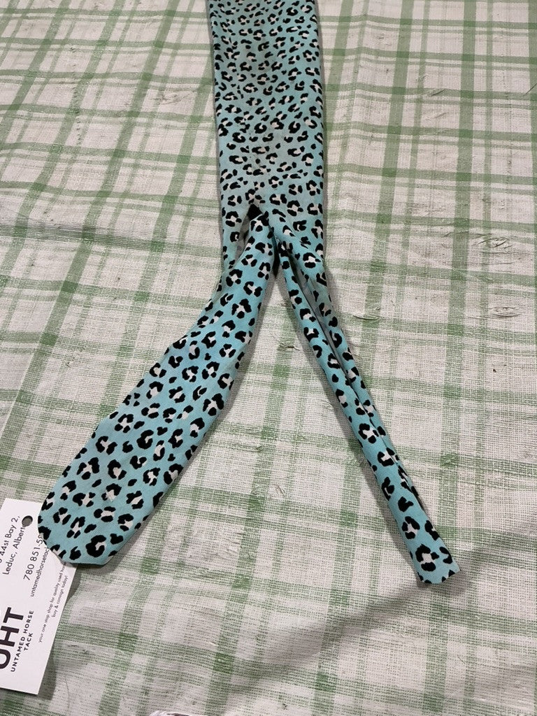 tail bag blue leapord print