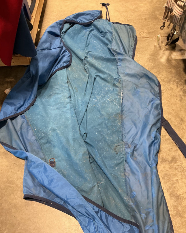 stable sheet blue 82" bucas