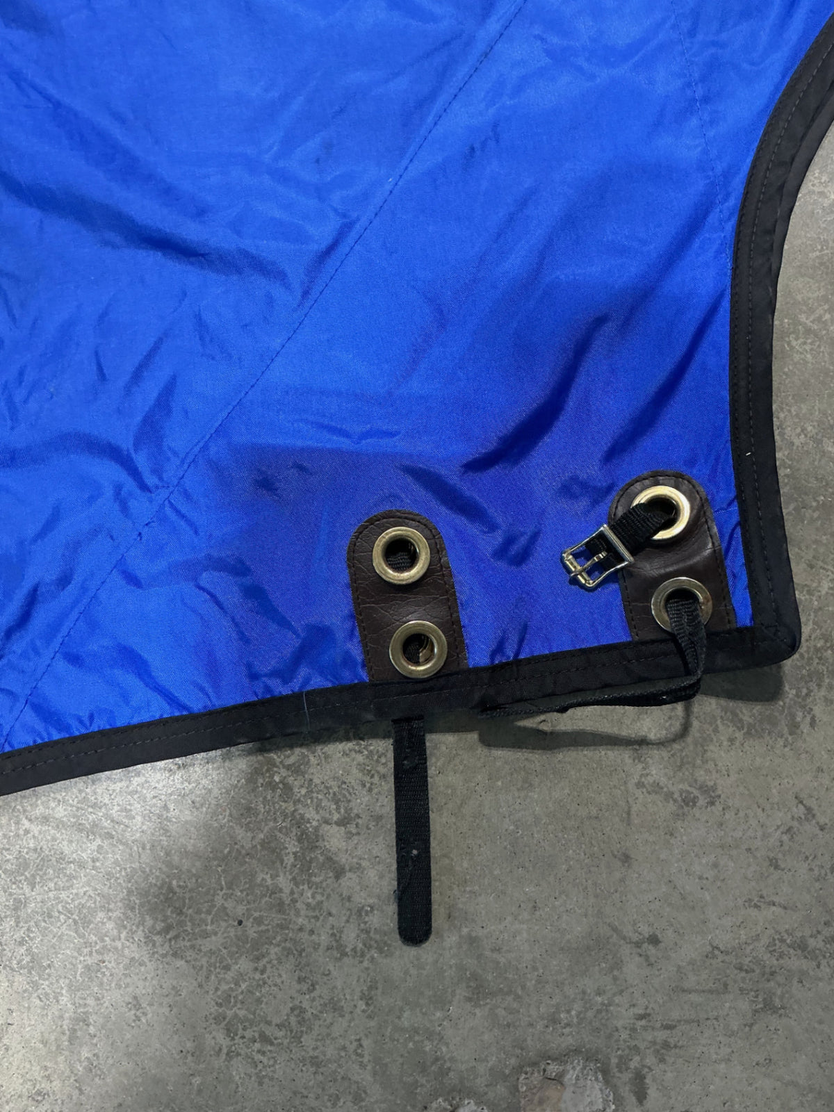stable sheet 82" blue 