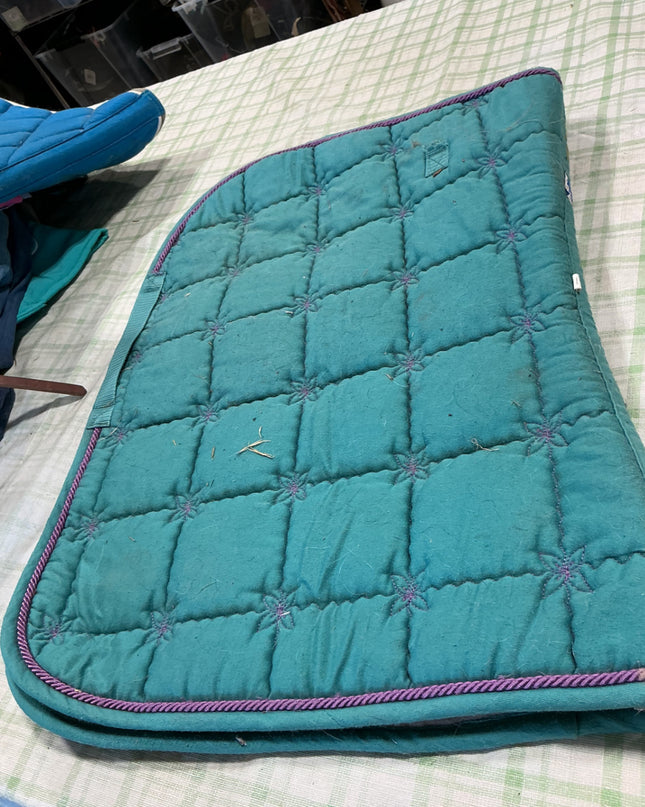 english saddle pad23x18