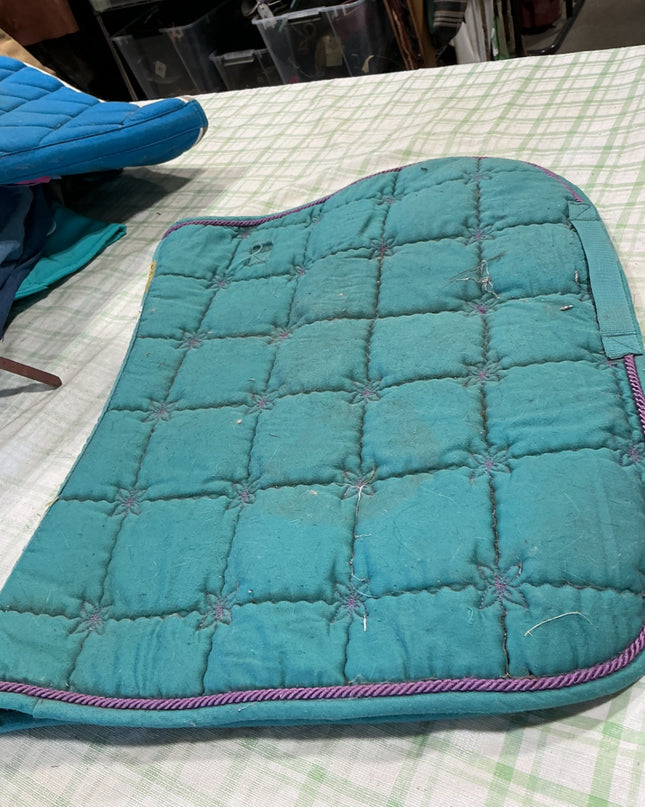 english saddle pad23x18
