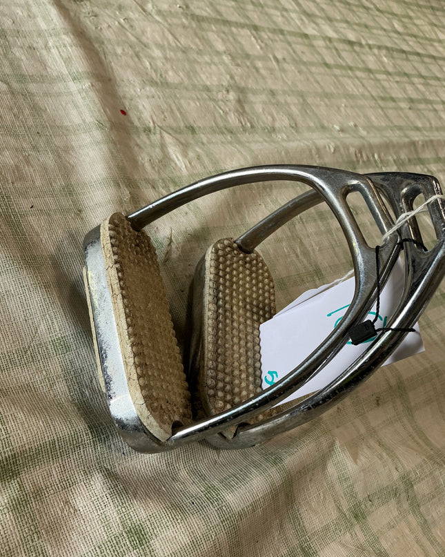 english stirrups small 
