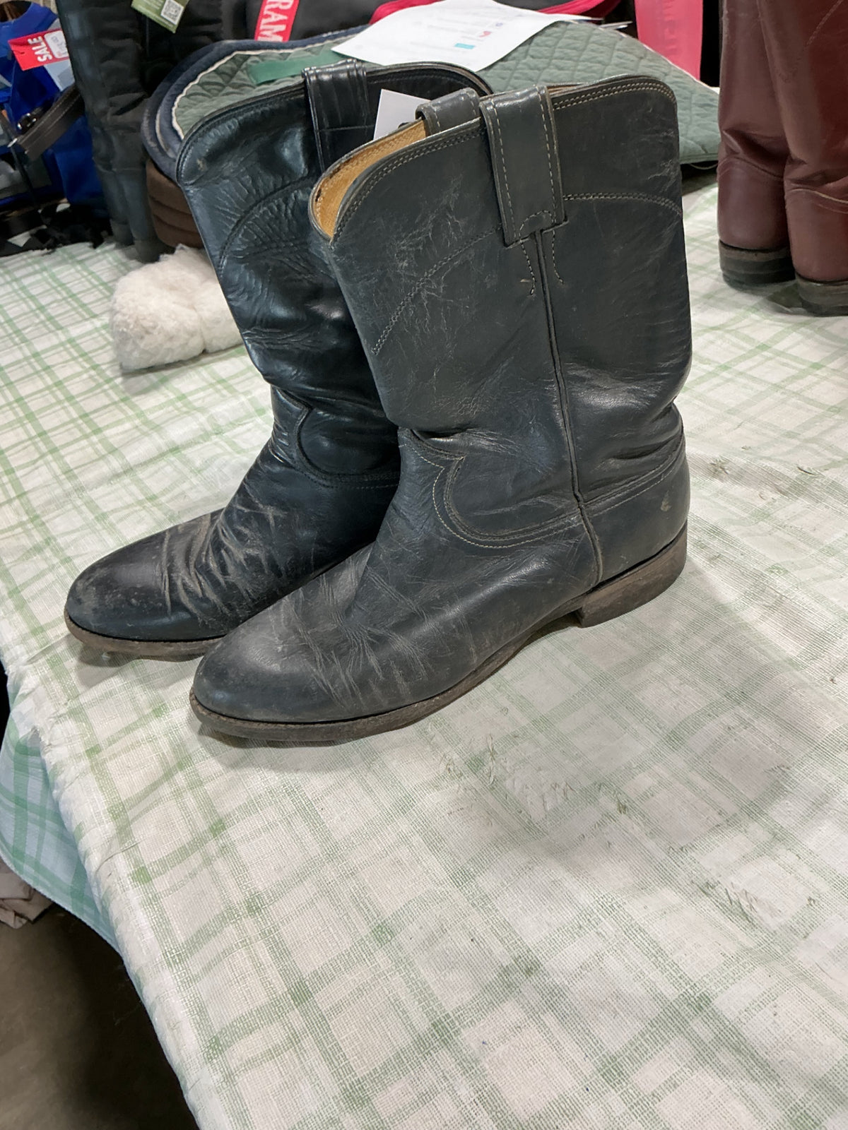 cowboy boots 8.5
