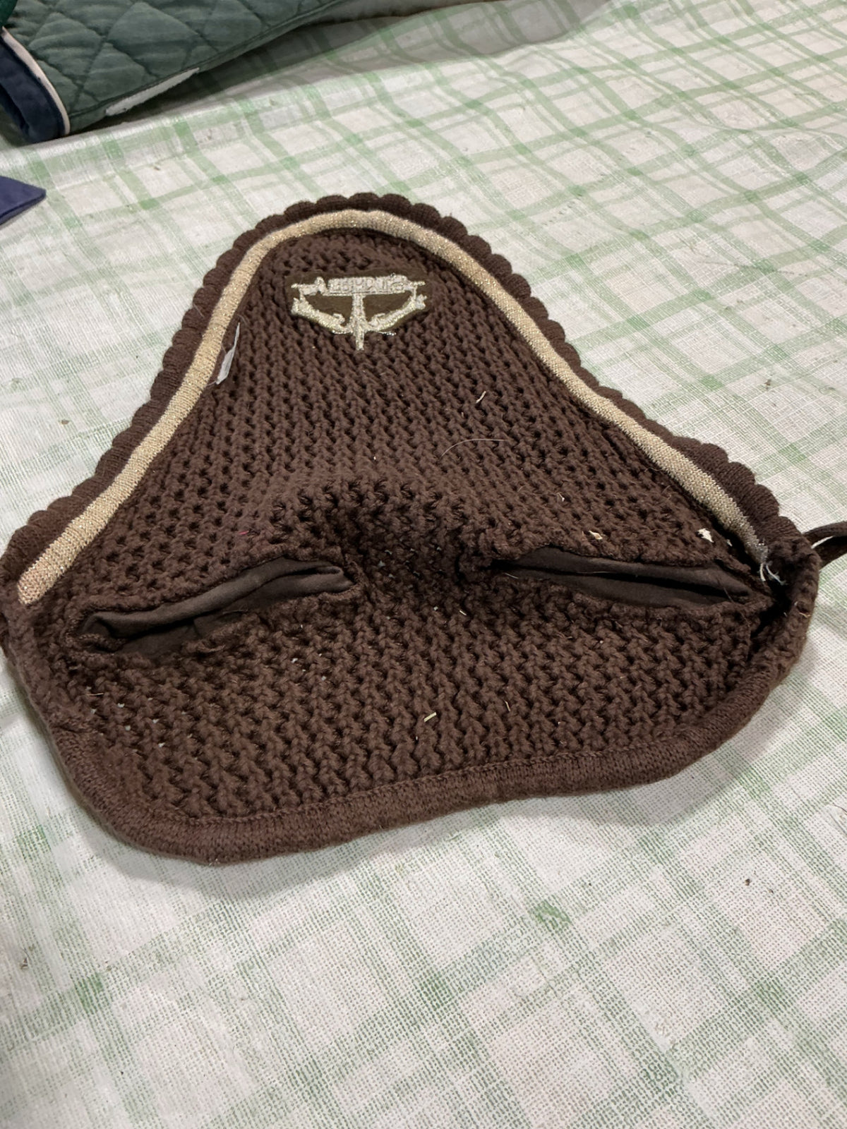 bonnet brown
