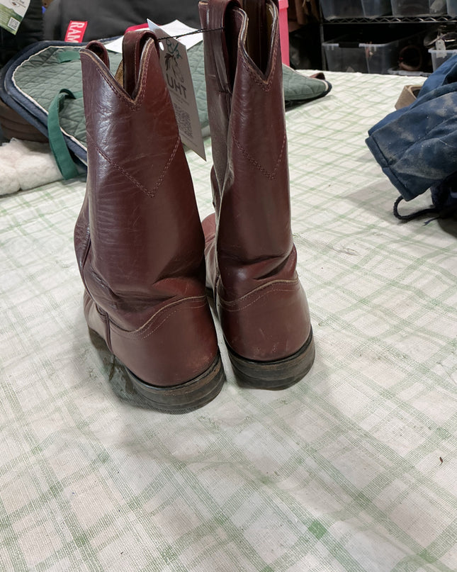 cow boy boots 8.5"