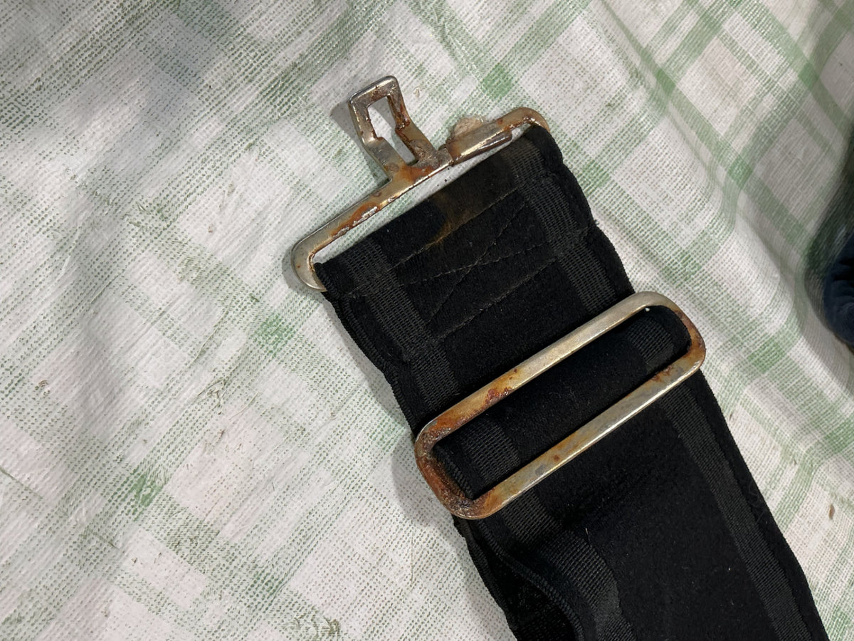 blanket belly band brown