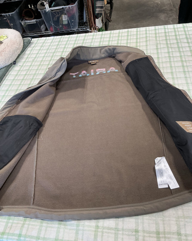 vest ariat large 