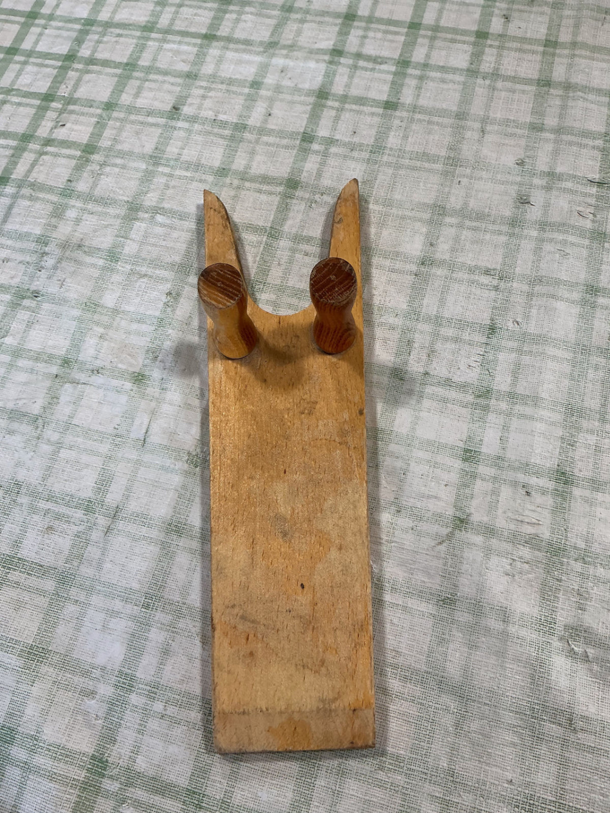 cowboy boot remover helper