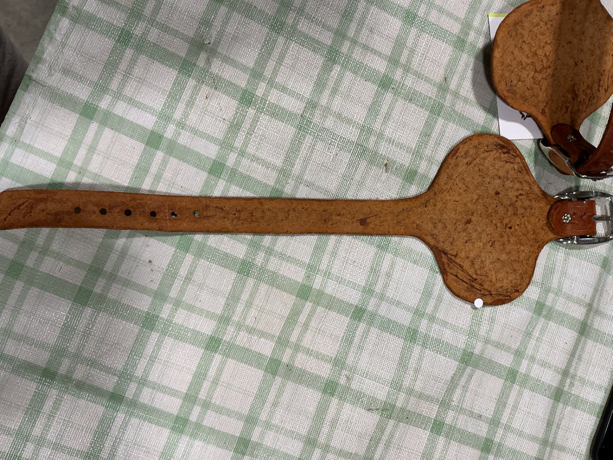 stirrup straps leather 