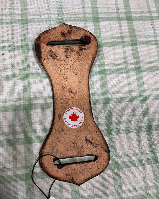 leather cinch or strap keeper 