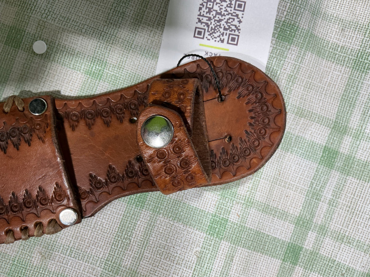 leather knife holder 