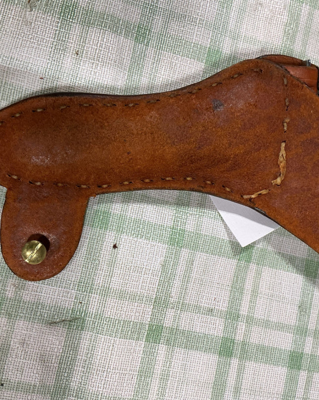 hoof pick holder leather 