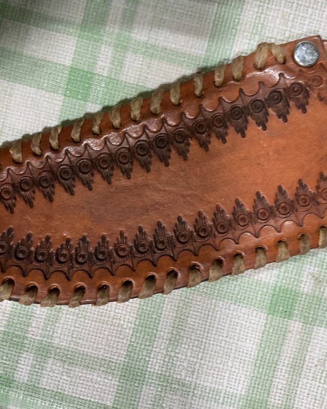leather knife holder 