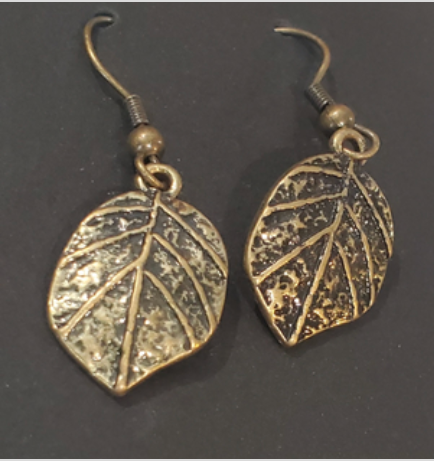 Earrings Antique Gold Round Leaf
