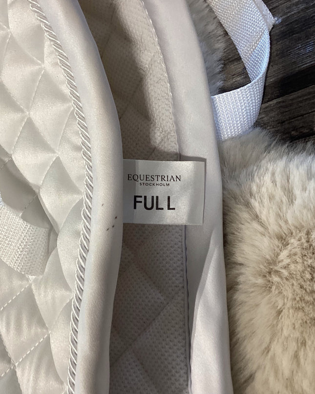 English Saddle Pad Dressage White/BLKStrip