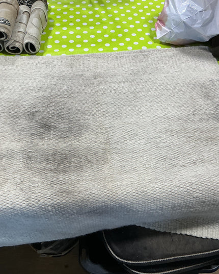 Saddle Blanket White 35" x 34"
