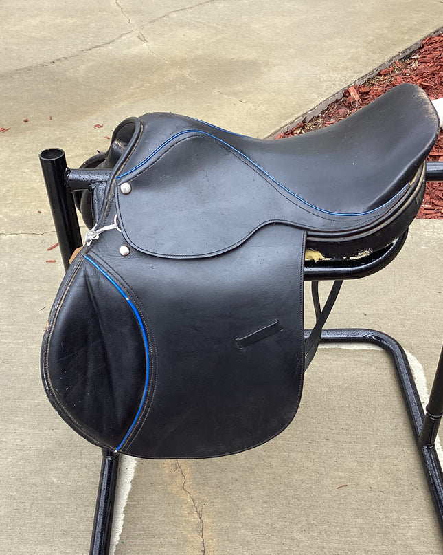English Saddle With Blue Strip